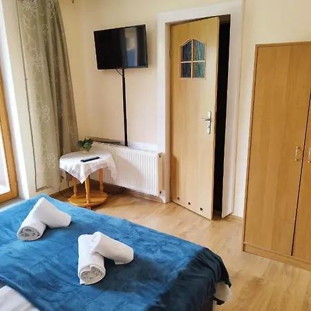 Willa Krysztalowy Potok Bed & Breakfast *
